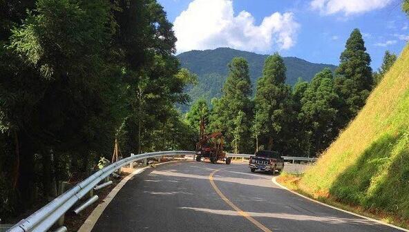 南岳至马迹公路